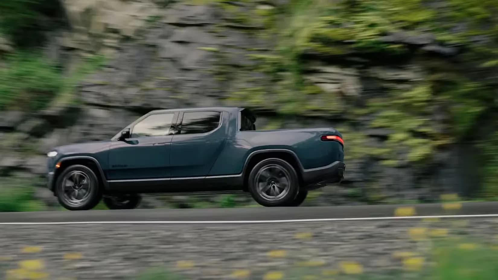 Rivian R1T – photo 2