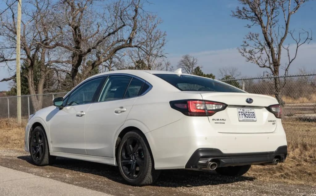 Subaru Legacy – photo 4