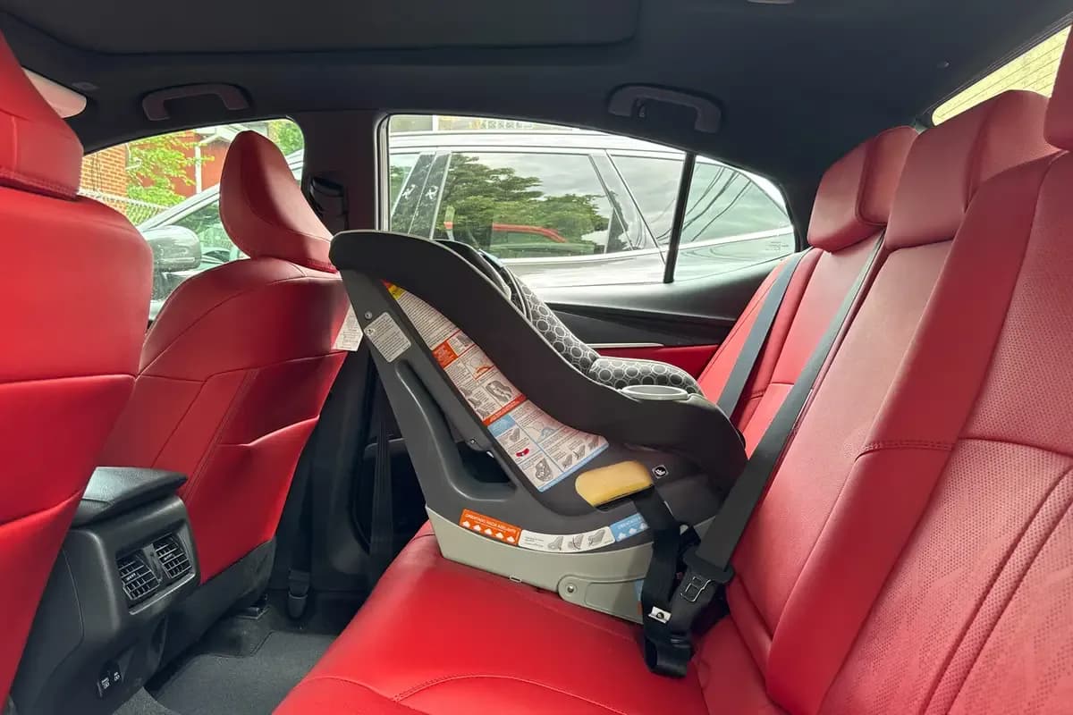 Toyota Camry HEV – photo 2