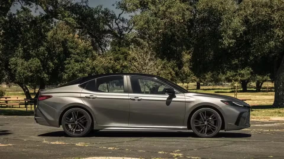 Toyota Camry HEV – photo 6