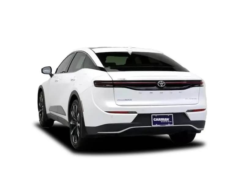 Toyota Crown Hybrid – photo 3