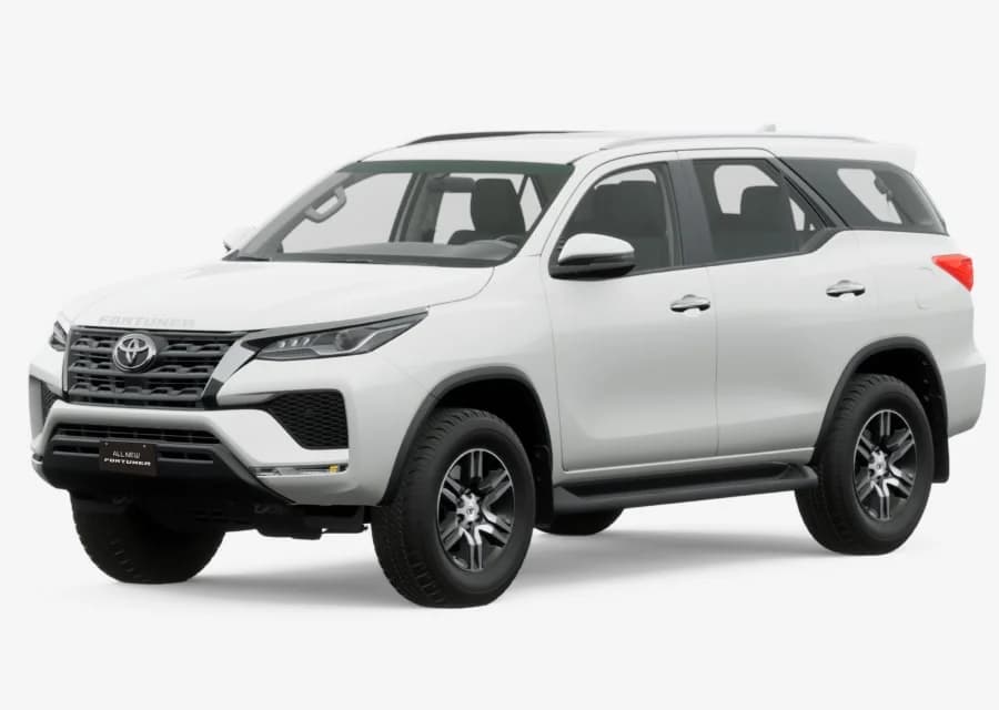 Toyota Fortuner – photo 4