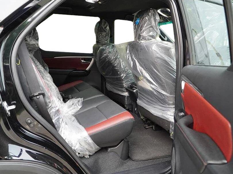 Toyota Fortuner – photo 6