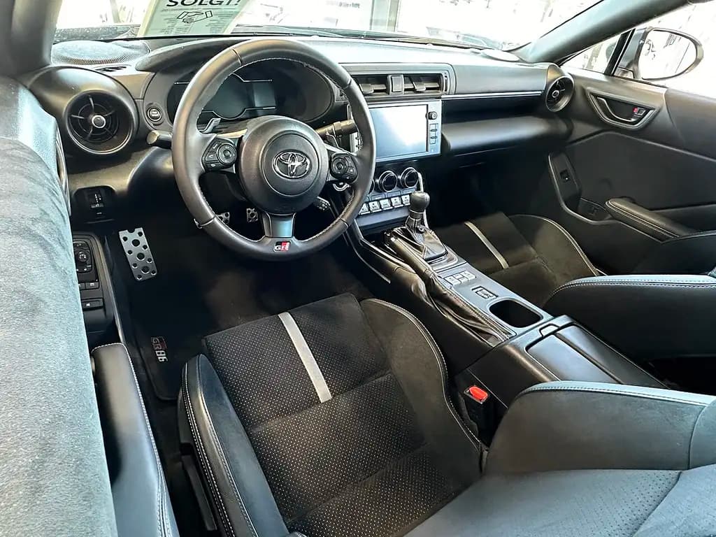 Toyota GR86 – photo 3