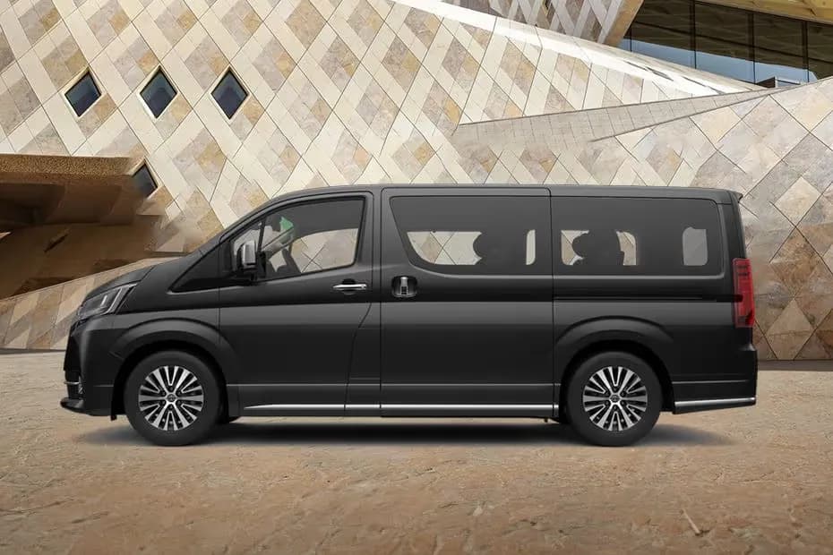 Toyota Granvia – photo 3