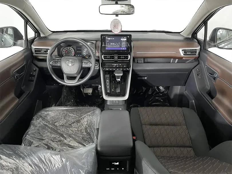 Toyota Innova Hycross – photo 5