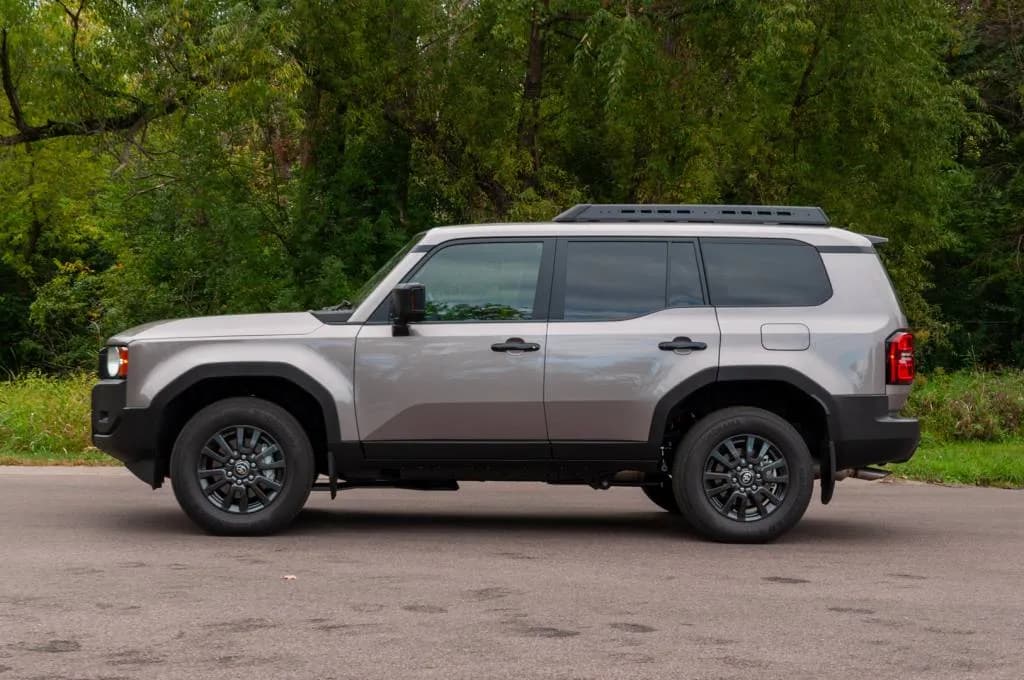 Toyota Land Cruiser Hybrid – photo 4