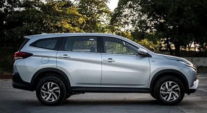 Toyota Rush – photo 5