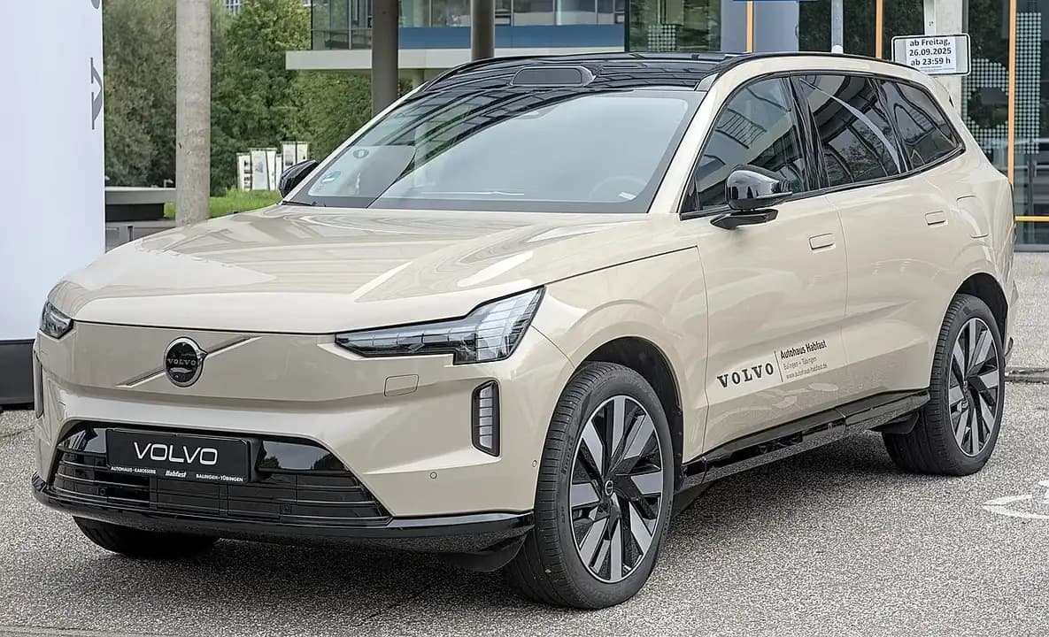 Volvo Ex90 – photo 3