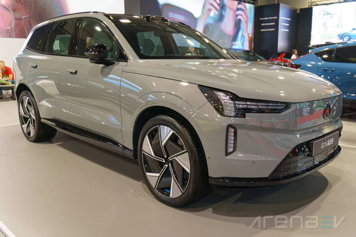 Volvo Ex90 – photo 4