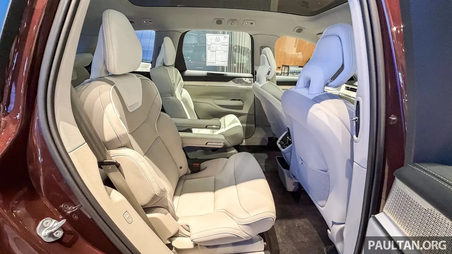 Volvo Ex90 – photo 6