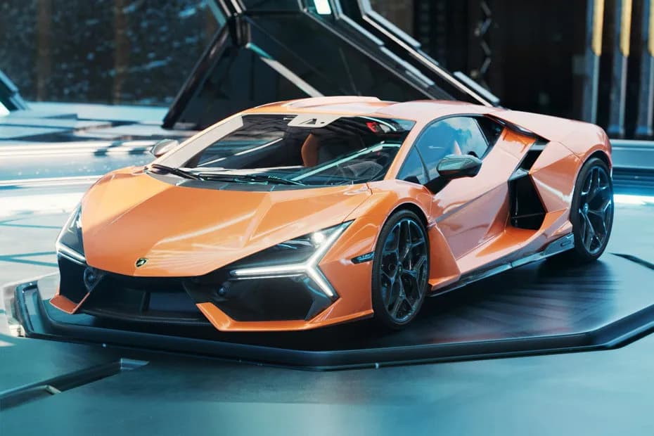 2026 Lamborghini Revuelto