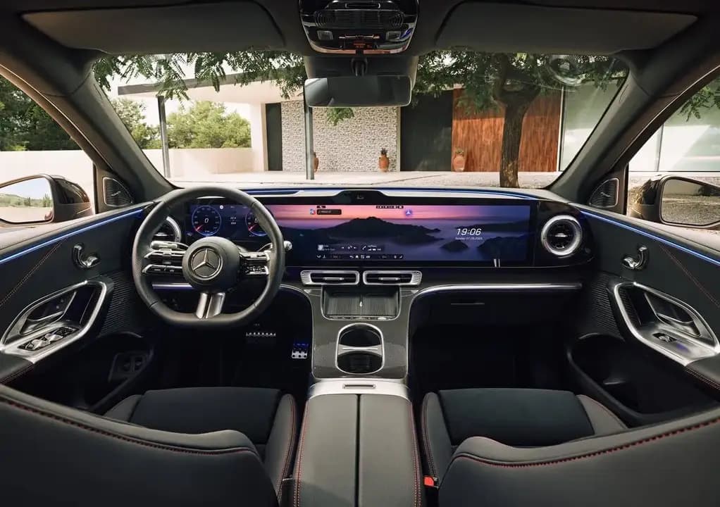 2026 Mercedes-Benz GLC