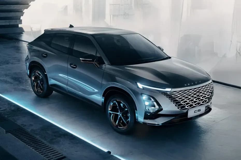 2026 Omoda E5