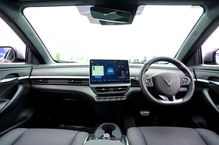 Vinfast VF8 – photo 2